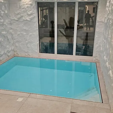 Neubau - Pool Gym Sauna Extra Buchbar *